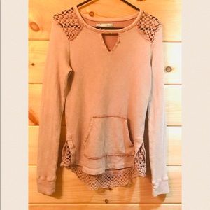 🌙 Maurices sweatshirt trimmed in lace small